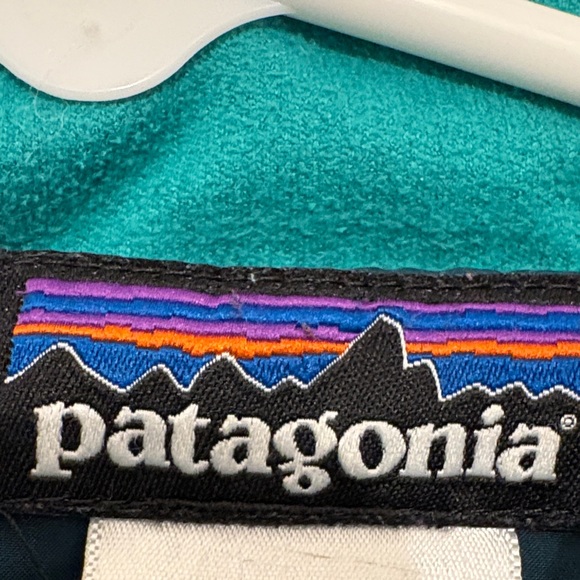 Patagonia Turquoise Down Jacket - Picture 3 of 5